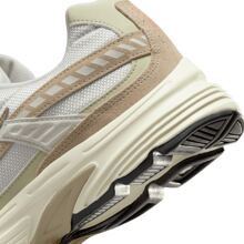 Nike Initiator 舒适支撑防滑休闲跑步鞋，低帮，男女通用，白色和棕色，HJ7683-072 - 白棕色 - 查看 7