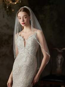 1件华丽闪亮亮片镶边新娘婚纱头纱，可搭配任何风格的婚礼，优雅金属发梳，适合秋季女士服装和情人节配饰 - 米色 - 查看 3