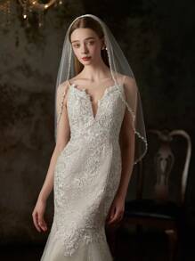 1件华丽闪亮亮片镶边新娘婚纱头纱，可搭配任何风格的婚礼，优雅金属发梳，适合秋季女士服装和情人节配饰 - 米色 - 查看 5