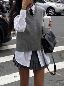 FOR BEAUTY V-Neck Sleeveless Knit Vest, Women Casual Loose Cropped Sweater, New Year Item, Spring/Autumn - Grey - View 3