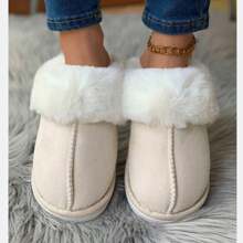Cozy Women's Plush Fleece-Lined Slip-On Moccasin With Fluffy Detail - Non-Slip Winter Home Slippers On Platform Flat Sole. - 米色 - 查看 4