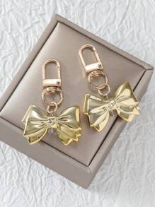 2pcs Metal Bowknot Keychain, Stylish Unisex Silver Accessory,Gift For Couples & Best Friends Valentines