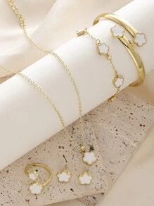 5 Peças Conjunto de Joias Flor da Sorte Cintilante com Brincos Brilhantes, Colar, Pulseira e Anel para Meninas - Conjunto de Liga Fashionável e em Forma de Trevo, Perfeito como Presente - Tamanho Único - Visão 8