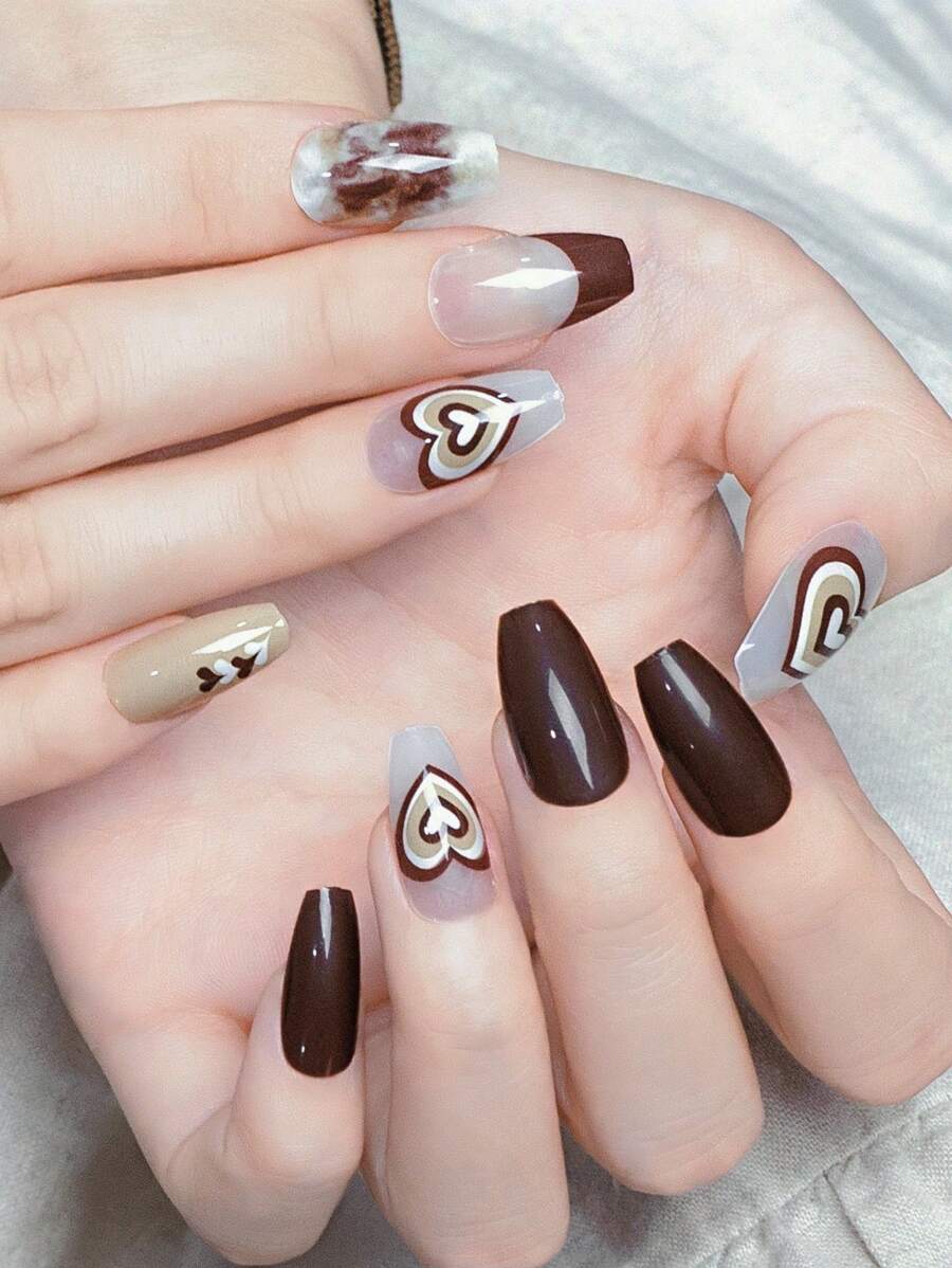 24入組拿鐵藝術心形漸層棕色INS風格指甲裝飾貼紙，即貼指甲，美甲必備用品 - 棕色 - 查看 1