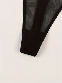 女士性感半透明字母印花透气丁字裤，适合外出穿着