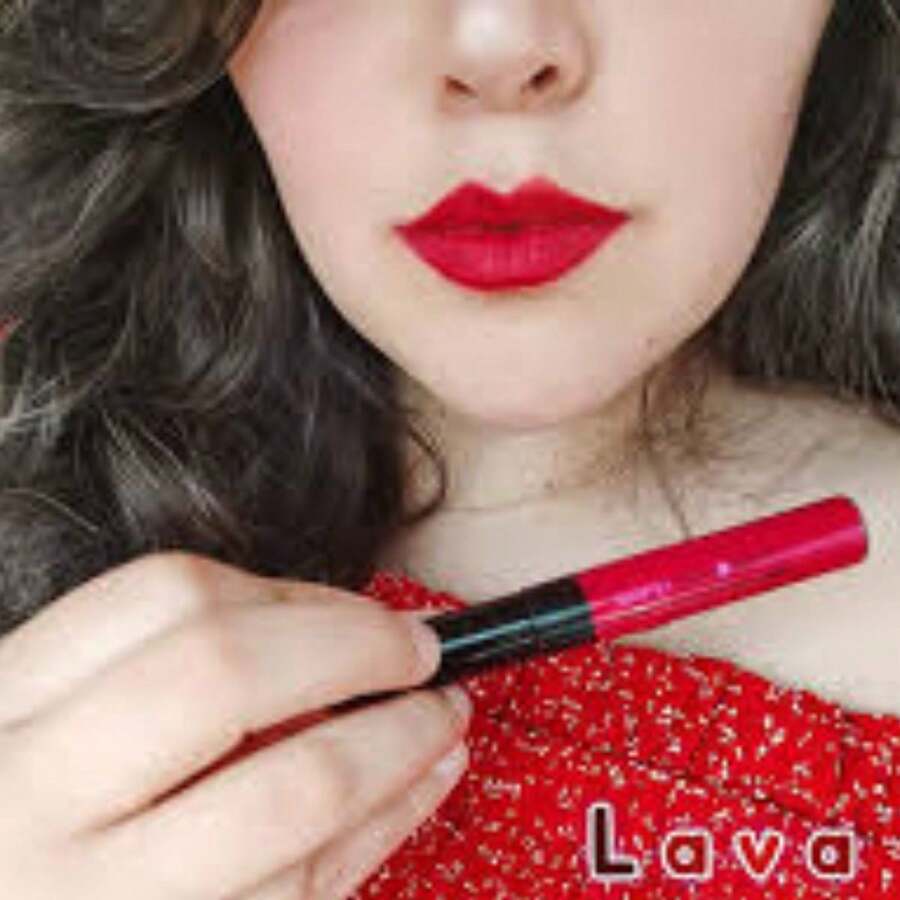 Labial Mate Tono Lava Cyzone Studio Look, tono mate de larga duración e hidratación por 24 horas para unos labios con colores intensos no transferible - Lava l3p0 - Ver 1