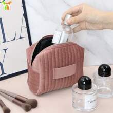 1pc Large Capacity Velvet Makeup Bag, 4-Colors Available, Portable Skincare Cosmetics Storage Organizer Makeup Organizer Makeup Storage Bag Mini Pouch Travel Small Makeup Case Accessories Make Up Holder Brush Bag Make Up Container Cosmetic Bag Travel Essentials Ladies Accessories Travelling Stuff Makeup Bags Makeup Pouch Make Up Pouch