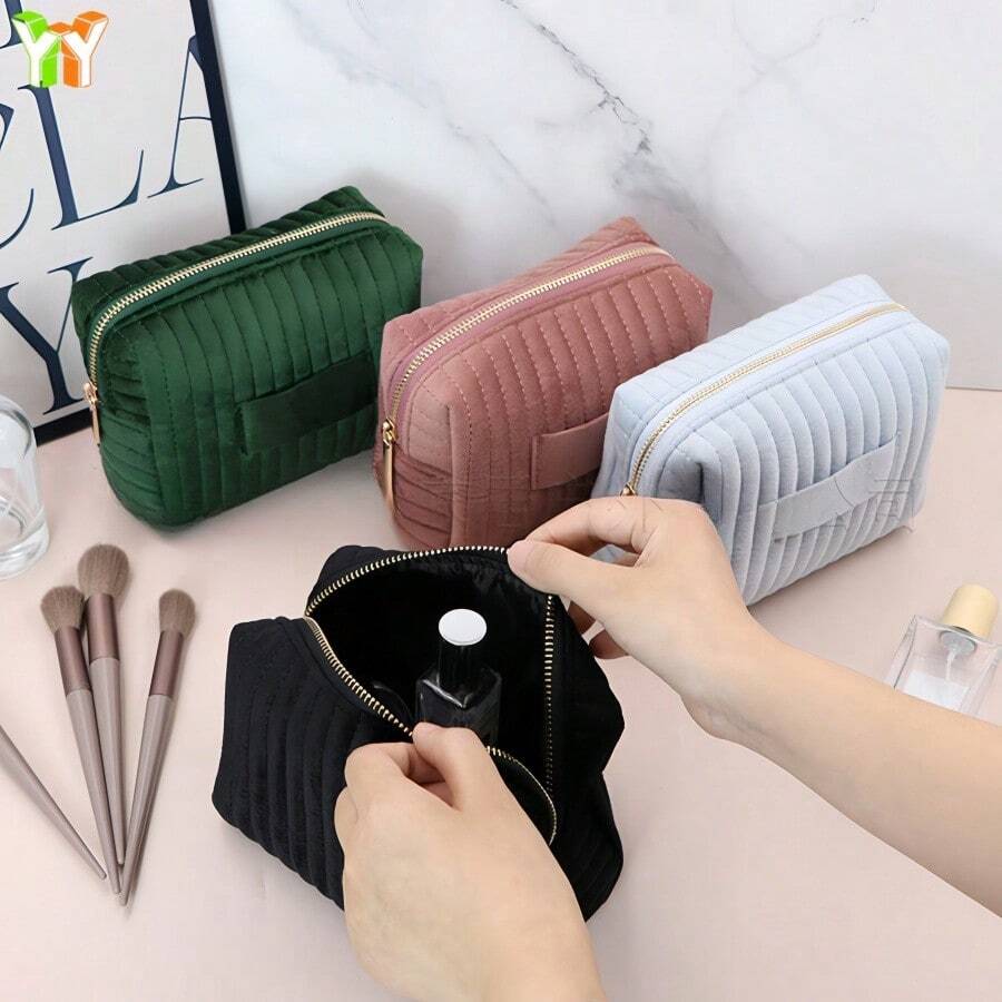 1pc Large Capacity Velvet Makeup Bag, 4-Colors Available, Portable Skincare Cosmetics Storage Organizer Makeup Organizer Makeup Storage Bag Mini Pouch Travel Small Makeup Case Accessories Make Up Holder Brush Bag Make Up Container Cosmetic Bag Travel Essentials Ladies Accessories Travelling Stuff Makeup Bags Makeup Pouch Make Up Pouch