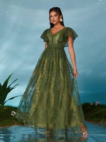 Sukienka z koronką z falbankami i haftem w serek, elegancka suknia dla druhny na Boże Narodzenie