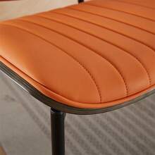 Juego de 2 sillas de comedor A&A Furniture, sillas modernas de mediados de siglo de piel sintética con respaldo de madera curvada de nogal, asiento tapizado, patas de metal, pies ajustables para silla de cocina o comedor (gris/naranja PU)