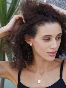 1 对奢华优雅 925 纯银 18K 镀金方晶锆石耳钉，精心打造，条纹纹理，空心几何网格设计，5 倍镜面抛光，高端女士珠宝，特殊场合的绝佳礼物 - 金黃色 - 查看 11