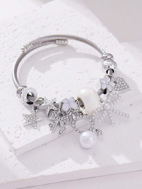 سوار من الفولاذ المقاوم للصدأ مزين بعقد من اللؤلؤ الاصطناعي والكريستال وشكل قطة فيونكة، مناسب كهدية مجوهرات للحفلات والعرائس وأيام الأم والفالنتين