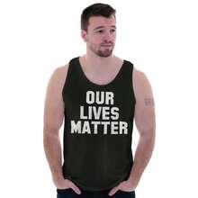 Camiseta de tirantes política "Nuestras vidas importan" para hombres - Negro - Ver 1