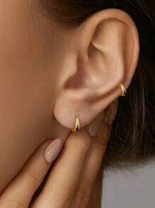 S925 Sterling Zilver Huggie Oorknopjes Sierlijk 14K Verguld Waterdrop Dikke kleine gouden hoepel oorbellen Trendy stapelbare sieraden Cadeaus voor vrouwen Meisjes Dagelijks gebruik