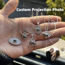 Colar com Pingente de Projeção de Foto Colorida Personalizada, Corrente de Aço Inoxidável com Zircônia Cúbica Micro Embutida, Colar de Projeção Nano - Prata - Visão 2