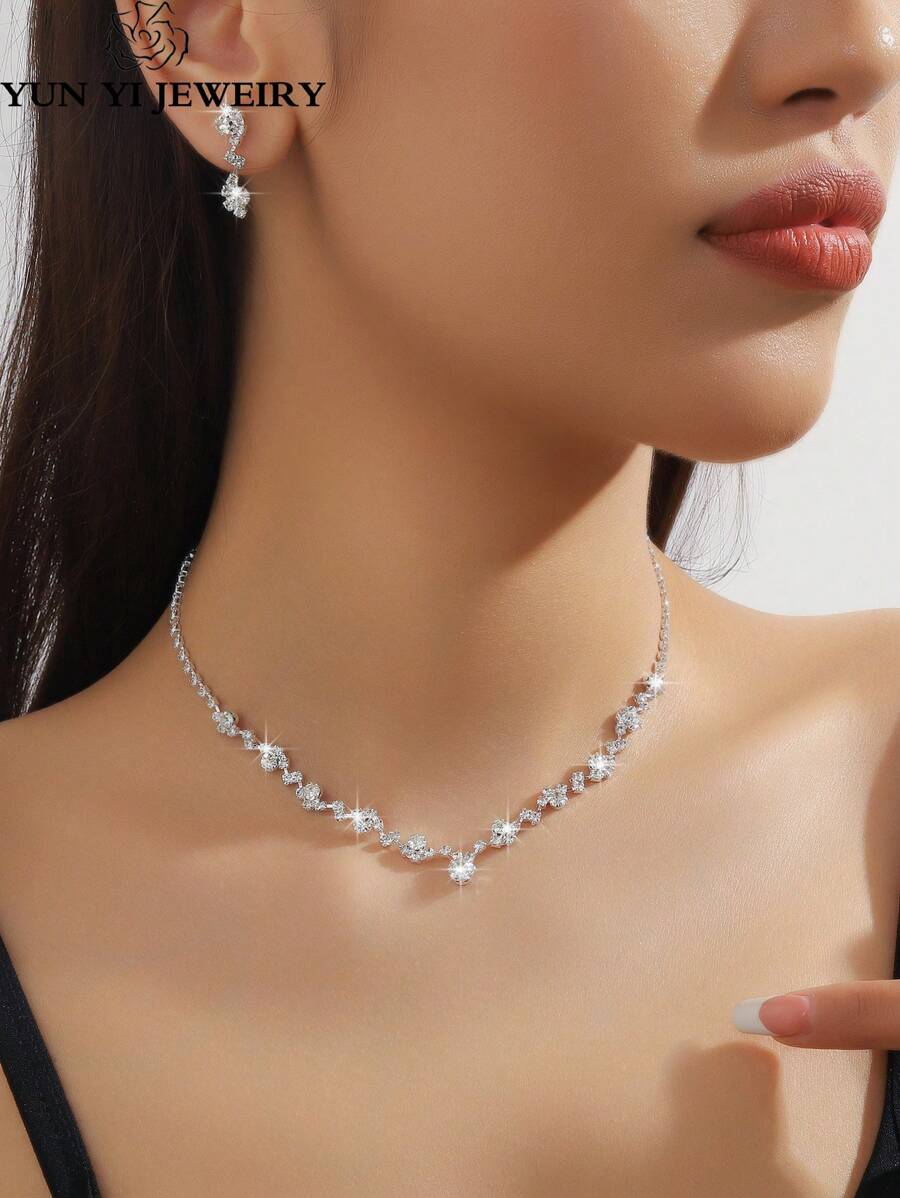 3pcs/SetElegant Bridal Ladies' Hollowed Out Design Crystal Fashion Set, Luxurious Jewelry Set Suitable For Banquets, Parties, Weddings.