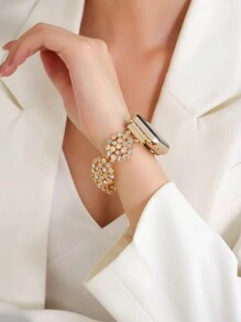 1 件创意水钻花朵弹力表带兼容 Apple Watch 38mm 40mm 41mm 42mm 44mm 45mm 49mm，时尚女式金属表带兼容 Apple Watch Series Ultra 2、SE、9、8、7、SE、6、5、4、3、2、1 礼物