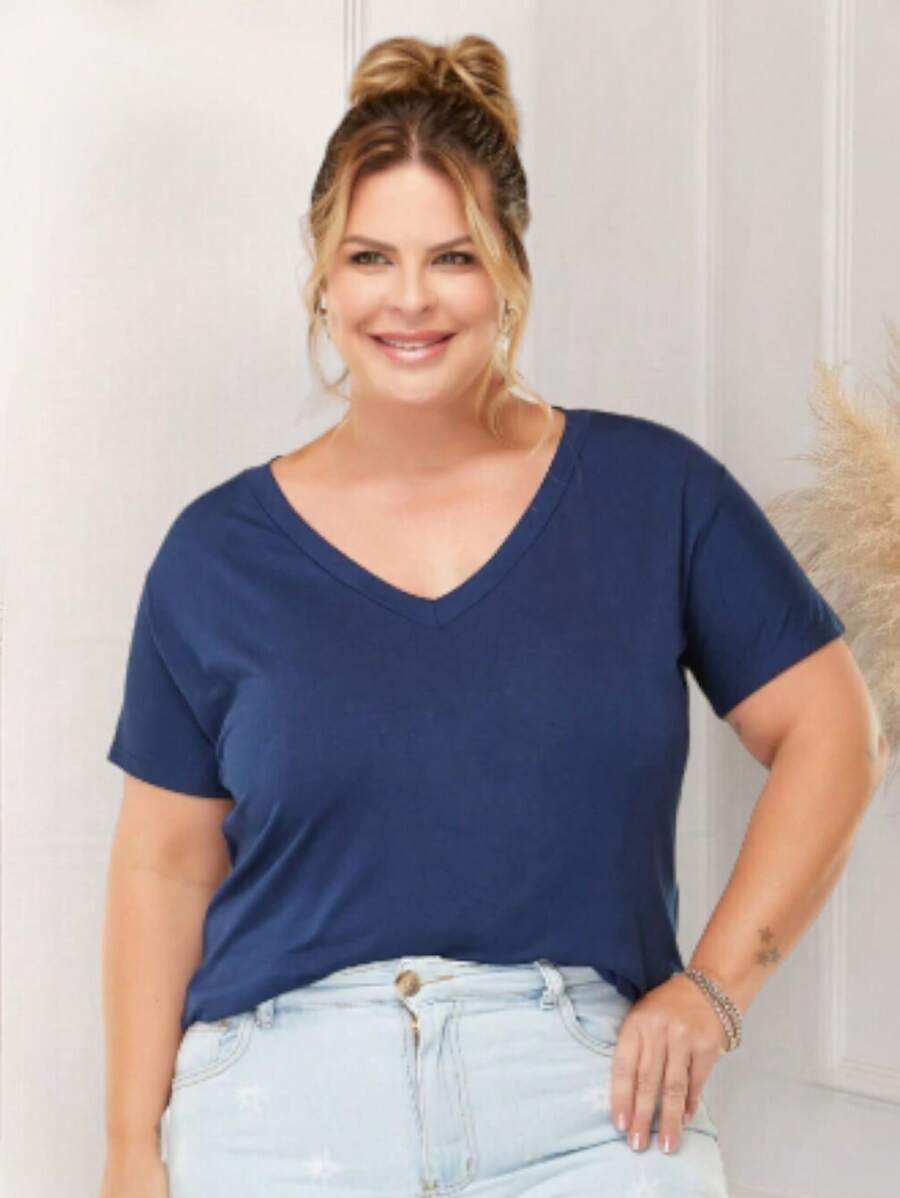 Plus Size V-Neck T-Shirt With Sleeve - Màu xanh hải quân - Xem 1