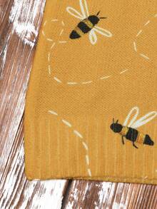 New Women's Casual Fashion Contrasting Bee Pattern Knit Sweater