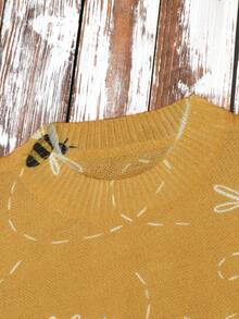 New Women's Casual Fashion Contrasting Bee Pattern Knit Sweater