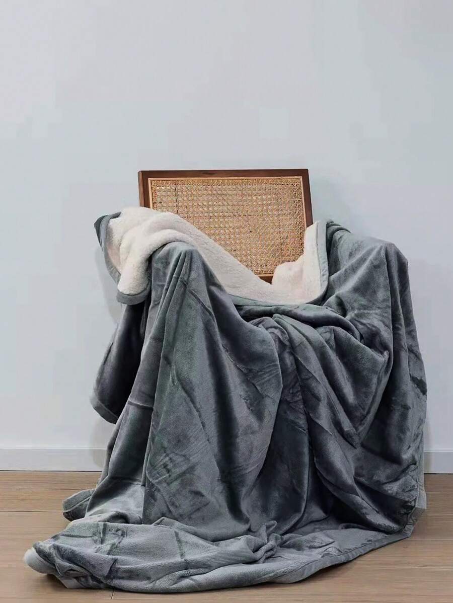 1 件深灰色舒适柔软牛奶加羊毛厚毯，适合卧室和客厅 - 灰色 - 查看 1