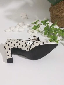Hoge hak puntige instapper start-en landingsbaan Polka Dot diepe mond dikke hak schoenen, zwart-witte kleurstelling, outdoor Mary Jane pumps