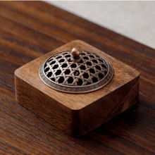 A Solid Color Walnut Incense Burner - Dragon And Phoenix Cover Walnut Zen Tea Ceremony Incense Burner Home Decoration Chinese Style Indoor Agarwood Spice Aromatherapy Hollow With Cover Incense Holder Bottom Gifts Birthday Graduation