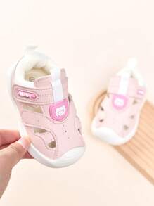 1 Par de sandalias de moda para interior/exterior para niños de 1 a 4 años, diseño patchwork elegante, transpirable, suela de TPR suave, ligero, cómodo, antichoque en la parte delantera, de corte bajo, diseño de fácil de poner, zapatos casuales para caminar en primavera/verano