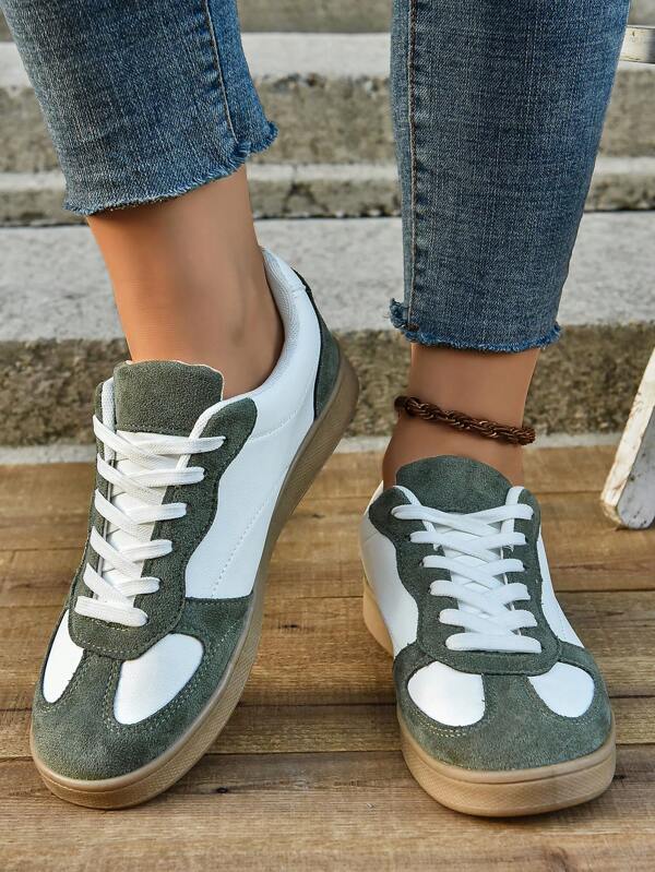 Unisex Retro Classic Round Toe Lace-Up Casual Sports Sneakers, New Design