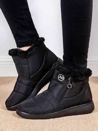 Vattentäta och halkfria vinterstövlar, tjockt fluffigt foder, ankelstövlar med dragkedja på sidan, svart