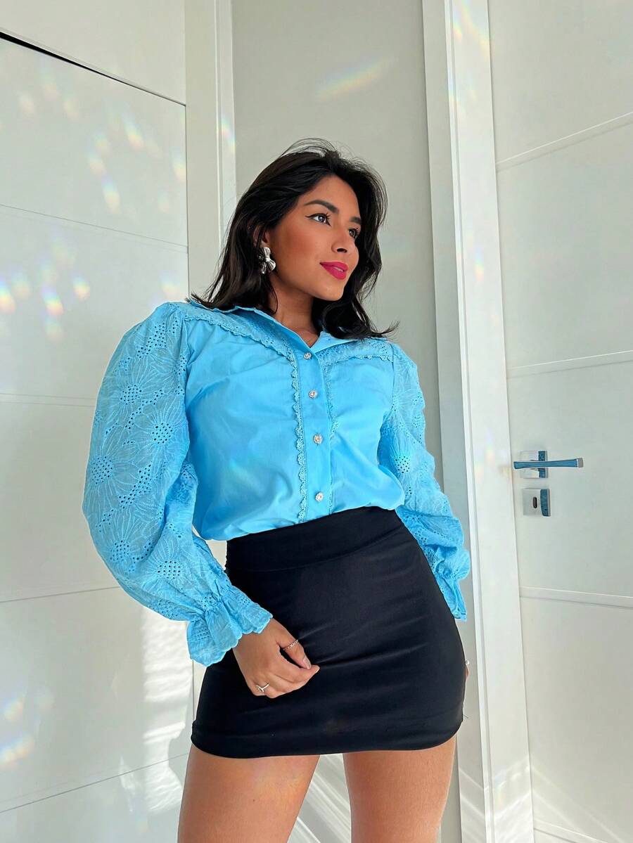 Camisa Feminina elegante model look dia manga longe MANGA LESE - Azul - Visão 1