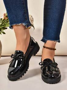 Fashion Chunky Heel Fringe Bow Loafers For Women, Spring/Autumn Valentines - Black - View 4