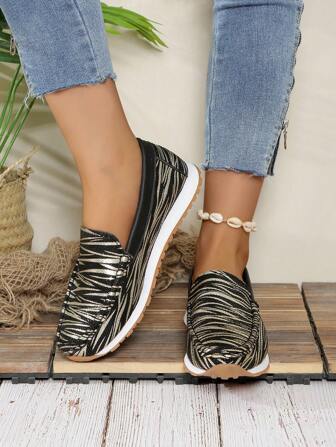 1 par de calçados esportivos casuais femininos com listra preta