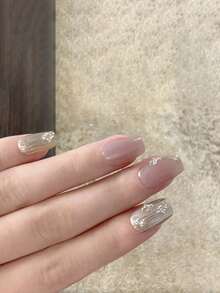 10 Pieces Of Short Square Handmade Champagne Color With Gold Trim, Adorned With Small Rhinestones As Accessories, Handmade Nail Art, High-End Quality Highlights Elegant, Detachable And Reusable, Suitable For Women Of Different Styles For Travel And Daily Use, Can Be Given As Gifts To Others