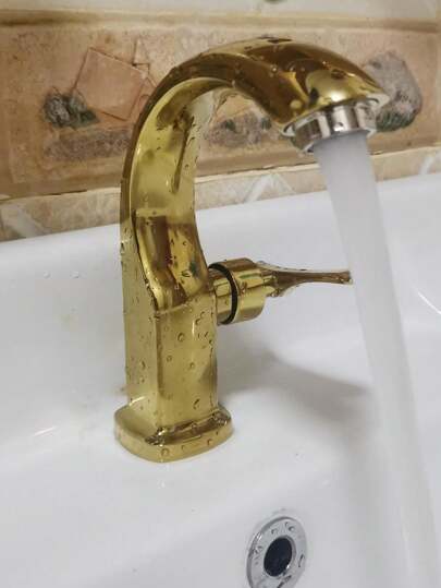 1pc Bathroom Single Hole Single Handle Cold Water Gold Plated Sink Faucet With Water Saving Function Bathroom Accessories Bathroom Tools