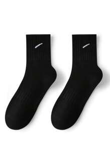 10 Pairs Of Black Waist Cinched Short Socks For Boys And Girls For Daily Sports And Campus Wear. Simple And Versatile, Skin Friendly, Comfortable, Breathable, And Odor Resistant. Men And Women's Short Socks