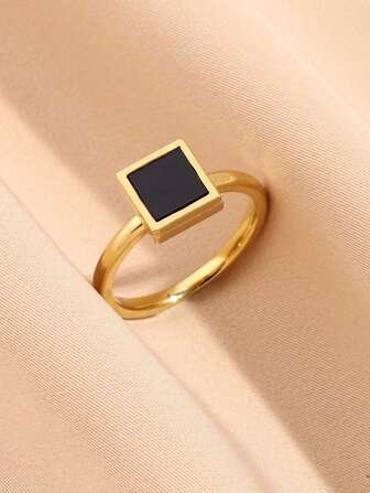 1個不鏽鋼金黃色簡約時尚女戒，適合日常裝飾