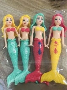 4 件随机颜色潜水美人鱼玩具，可用作生日礼物、泳池、海滩、浴室和派对[1 件和 2 件款式随机][2 种款式，随机]让您在购买儿童洗澡玩具、玩具海滩、潜水玩具、儿童沐浴炸弹、户外游戏屋、生日、洗澡玩具架、儿童浴室装饰、洗澡玩具网、儿童沐浴炸弹、无孔洗澡玩具、玩具洗澡、沐浴炸弹套装、Tonie、Ahs、洗澡玩具、沙滩玩具、泳池玩具时感觉自己打开了一个盲盒 - 彩色 - 查看 2