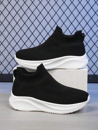 全新轻便透气网眼休闲一脚蹬运动鞋，适合青少年，软底，防滑，适合户外和运动，四季皆宜