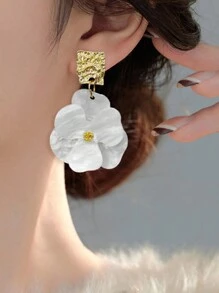 1 paire Boucles d'oreilles florales vintage uniques et de luxe pour femmes, convient pour les fêtes et les vacances