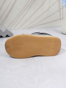 1 双男女款时尚休闲舒适透气超轻软底春夏秋季鞋