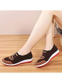 新款春秋季女士软底防滑休闲乐福鞋中年一脚蹬平底鞋 - 紅色 - 查看 3