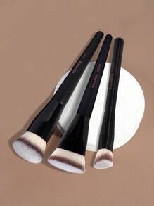 MAANGE 3pcs Soft Makeup Brush, Protable Smudge Cosmetic Brush Makeup Brush With Foundation Brush Blush Brush Loose Powder Brush Contour Brush Highlighter Brush Makeup Tools Gift For Women & Girl Travel Makeup Brush ﻿ - 黑色 - 查看 2