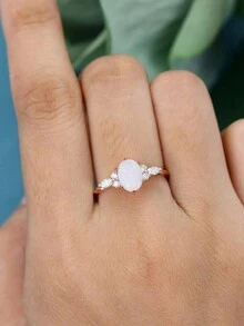 1 件新款时尚戒指，镶嵌白蛋白石，适合订婚、送给家人/朋友/情侣的礼物，男女通用设计 - 白色 - 查看 5