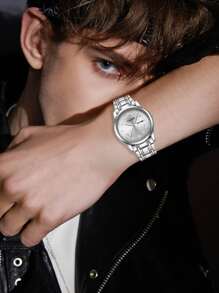 SUNLIFEX 男士雙日曆商務高級奢華手錶，時尚精美防水石英手錶，附贈手錶禮盒和手錶開啟器，是男友或父親節禮物的理想選擇 - 銀色 - 查看 5