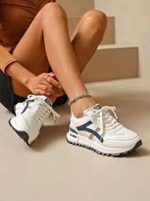 Sneaker vintage da donna, scarpe casual da corsa leggere e comode con punta tonda e allacciatura bassa