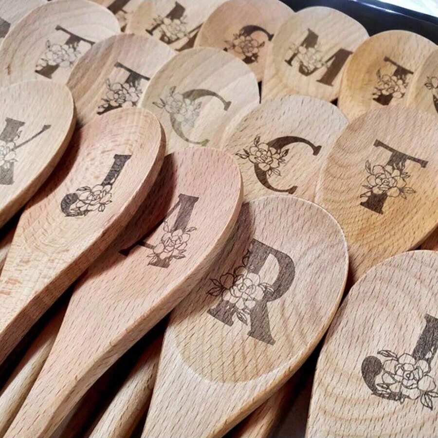 1 thìa chữ hoa, thìa khuấy gỗ khắc, chữ lồng hoa tùy chỉnh, thìa trộn nhà bếp bằng gỗ được cá nhân hóa, nhà bếp, quà tặng Giáng sinh, đồ dùng học tập - Màu vàng - Xem 1