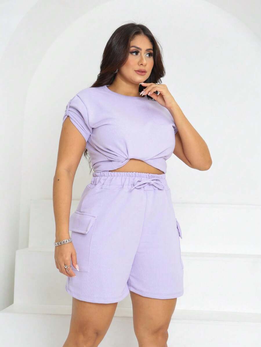 Introducing The Pearl Set! Composed Of High-Waisted Cargo Shorts And A Blouse With Sleeve Detail, Which Can Be Worn With A Knot In The Front, Adding Even Greater Charm To Your Look. - Màu Lilac Tím - Xem 1