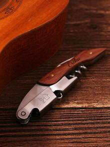 Personalisierter gravierter Weinflaschen-Öffner aus rostfreiem Stahl mit stabilem Holzgriff, Korkenzieher, Stopfen, Dekanter-Ausgießer, Weinzubehör in Geschenkbox, Individuelles Hochzeits- oder Geburtstags-Geschenk für Weinliebhaber, Bar-Keeper, Best Man, Trauzeugen