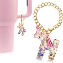 带手柄杯子字母吊饰配件，可爱首字母钥匙扣手柄吊饰带蝴蝶，适用于女士女孩的玻璃杯